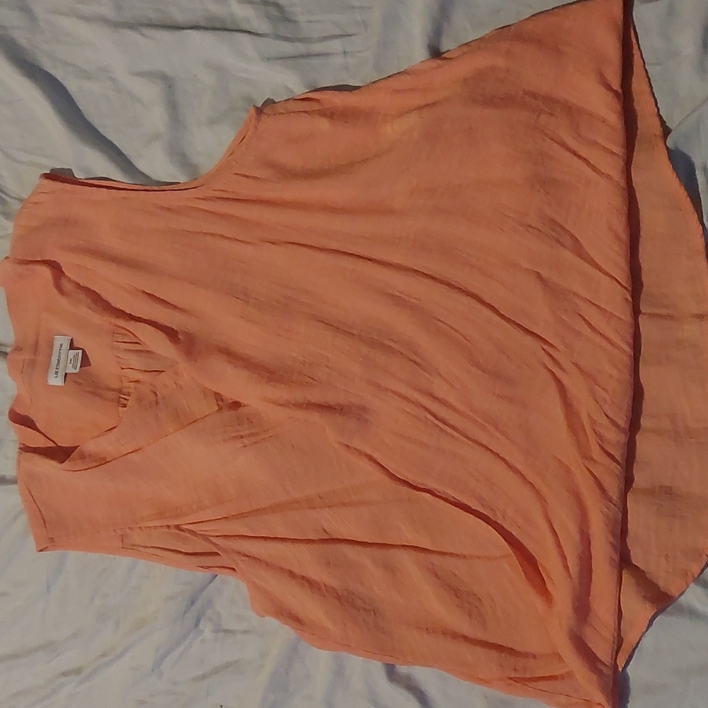 LIZ Claiborne Shirt